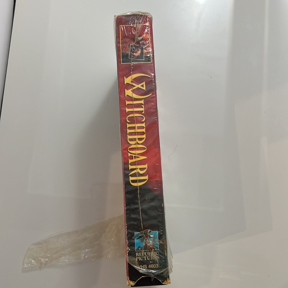 1986 Republic Pictures vintage move called Witchboard - Picture 2 of 7